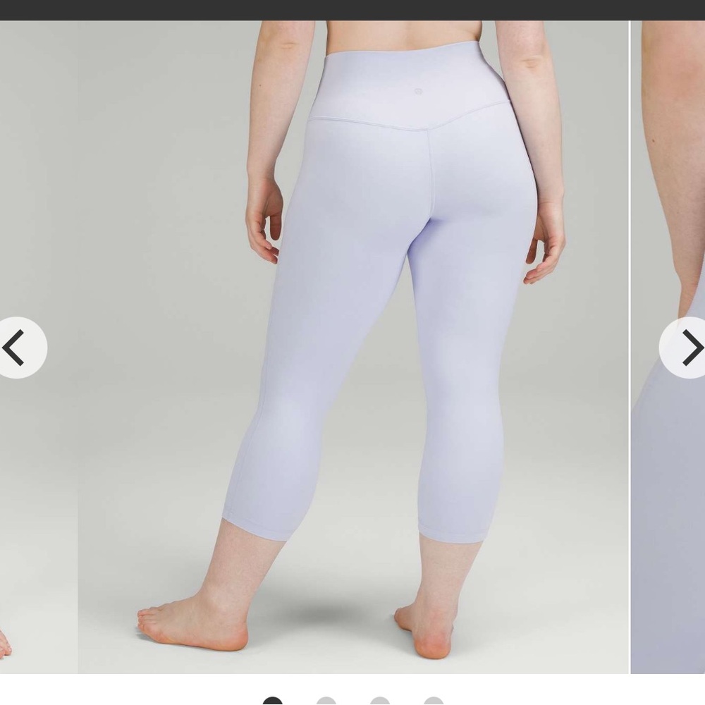 Lululemon Align High-Rise Crop 21"
Pastel Blue